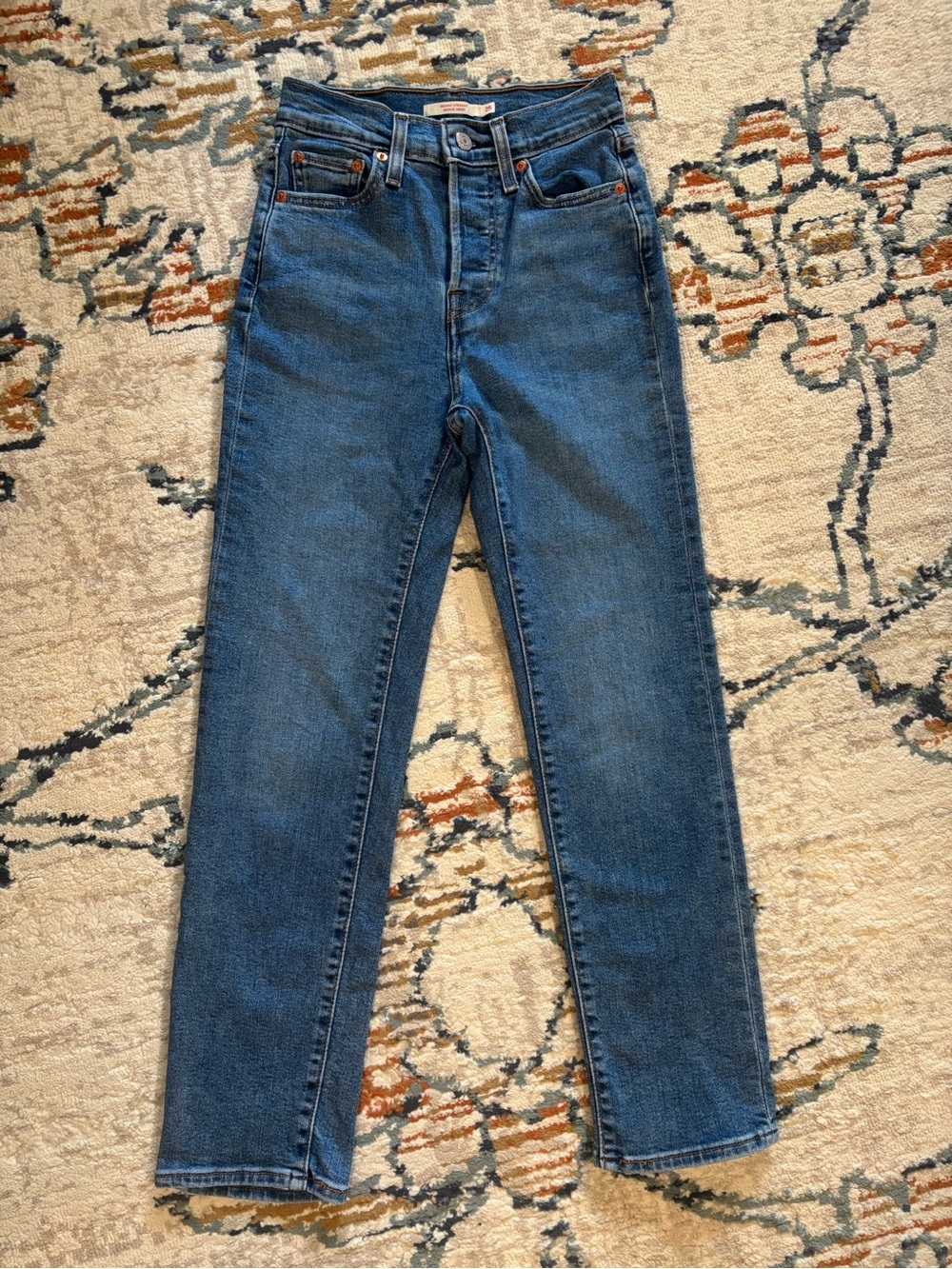 Levi's Women's Wedgie Straight Leg Jeans in Medium Blue Wash